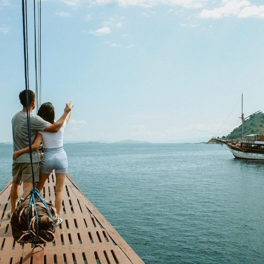 Paket Honeymoon Pulau Komodo 4 Hari 3 Malam