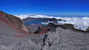 Paket Trekking Rinjani 3 Hari 2 Malam Via Sembalun