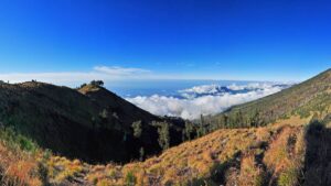 Paket Trekking Rinjani 4 Hari 3 Malam Via Sembalun