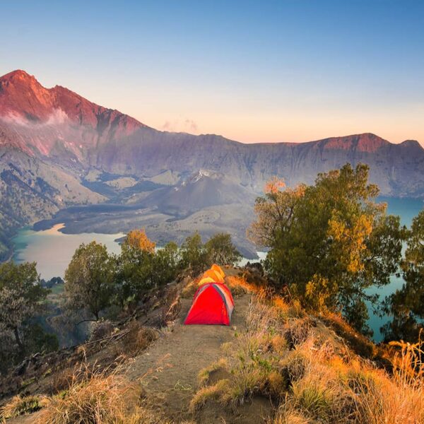 Paket Trekking Rinjani 5 Hari 4 Malam Via Sembalun